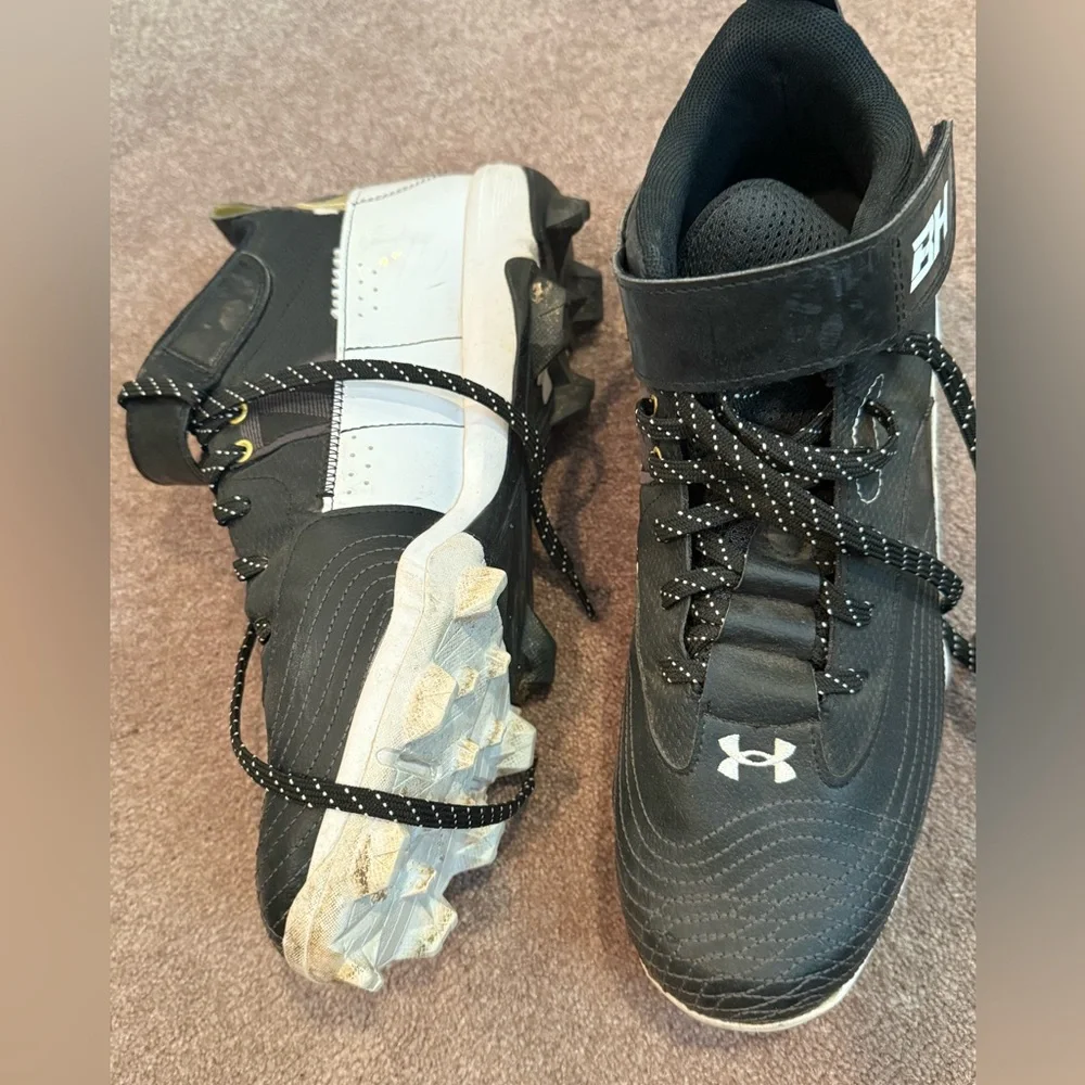 Under armor Harper baseball cleats - Picture 2 of 4